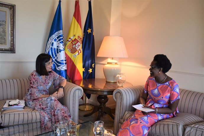 Archivo - La ministra de Sanidad, Carolina Darias, se reúne con la directora ejecutiva de ONUSIDA, Winnie Byanyima. En Madrid (España), a 20 de mayo de 2022.