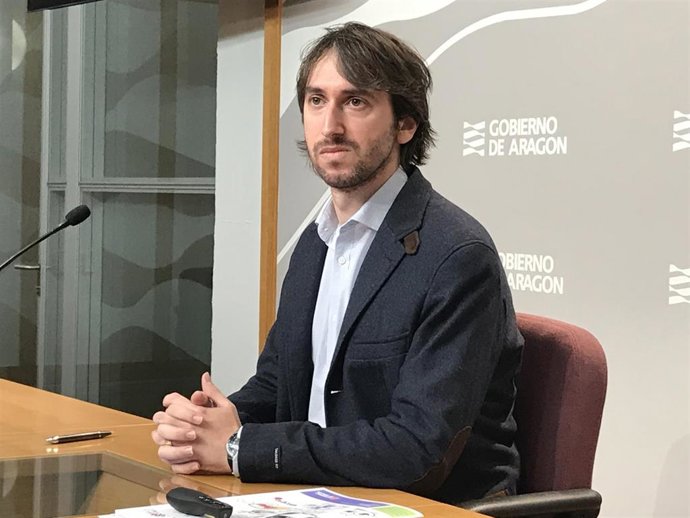 Archivo - El director gerente del IAJ, Adrián Gimeno.