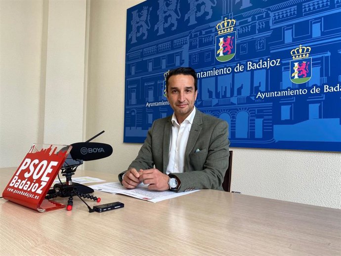 Archivo - El PSOE local de Badajoz pide al PP que "ponga un nombre" para un nuevo alcalde y contará con el apoyo de sus concejales