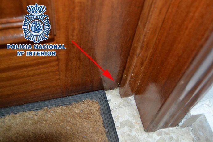 Nota De Prensa + Foto "La Comisaria Provincial De Málaga Facilita Consejos Para Prevenir Los Robos En Domicilio Ante La Detección De Nuevos Hechos "