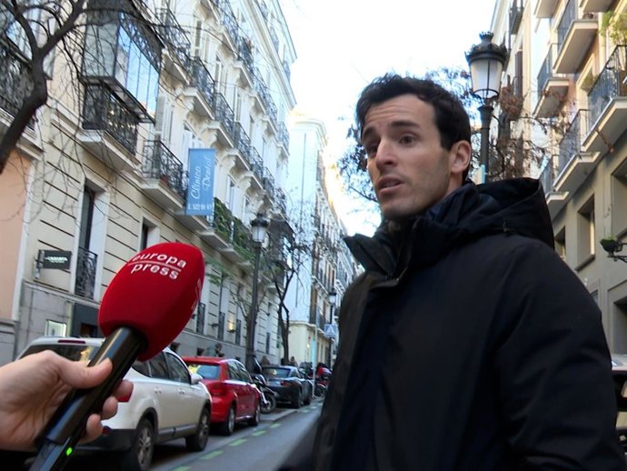 ÍÑIGO ONIEVA POR LAS CALLES DE MADRID