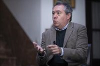 Espadas lamenta que Moreno sea "un soldado más" en la "estrategia de acoso y derribo" del PP contra el Gobierno