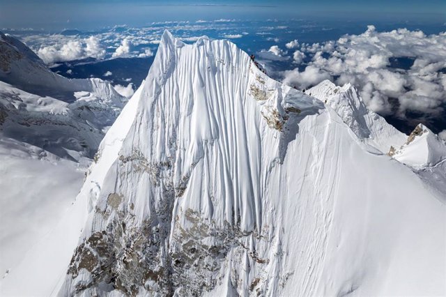 Cumbre del Manaslu (8.163 metros de altura sobre el nivel del mar) .