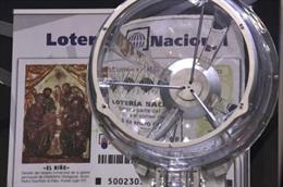 Archivo - Imagen de un bombo utilizado en el sorteo de la Lotería de El Niño