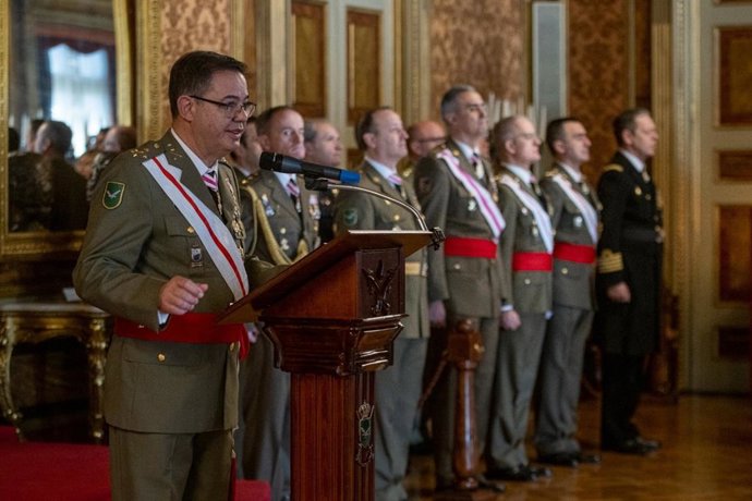El teniente general inspector general del Ejército, Manuel Busquier Sáez, durante su discurso de la Pasqua Militar en la Campitanía General de Barcelona