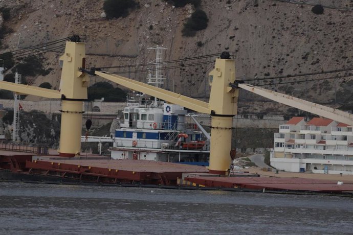 Archivo - El buque granelero OS35 que permanece semihundido junto al Estrecho de Gibraltar.