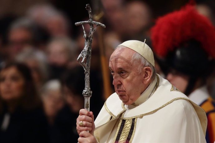 06 January 2023, Vatican, Vatican City: Pope Francis presides Holy Mass on the Solemnity of the Epiphany of the Lord in St. Peter's Basilica at the Vatican. Photo: Evandro Inetti/ZUMA Press Wire/dpa