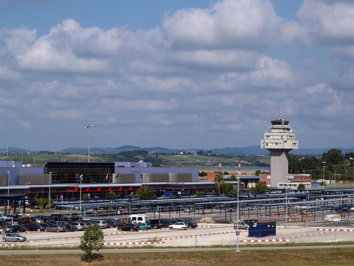 Archivo - Aeropuerto De Santander