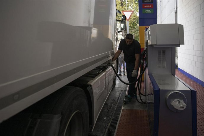 Archivo - España perdió 1.204 autónomos en 2022.