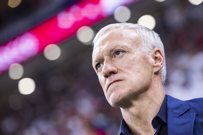 FILED - 14 December 2022, Qatar, Al Khor: France coach Didier Deschamps is picture before the FIFA World Cup Qatar 2022 semi-final soccer match between France and Morocco at Al-Bait stadium. Didier Deschamps has renewed his contract as coach of World Cu