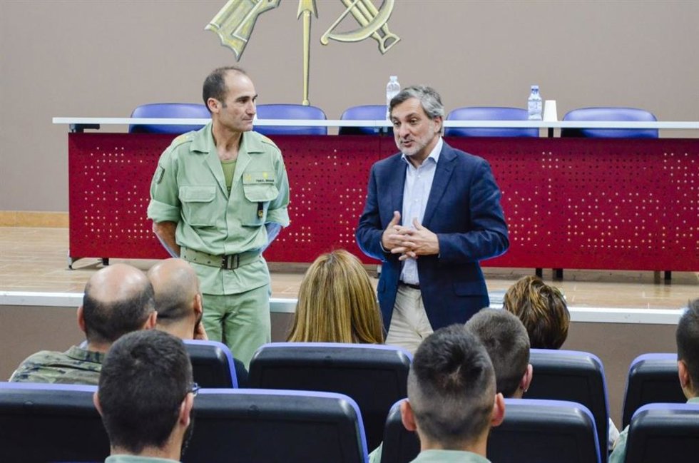 El vicepresidente y diputado de Bienestar Social, Ángel Escobar.