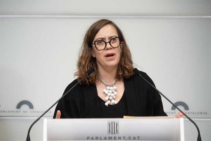 La portaveu de la CUP al Parlament, Eullia Reguant, durant una roda de premsa