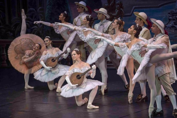 El Ballet Clásico Internacional interpreta 'La Bella Durmiente'