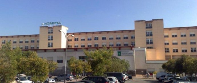 Archivo - Fachada principal del hospital comarcal de Osuna.