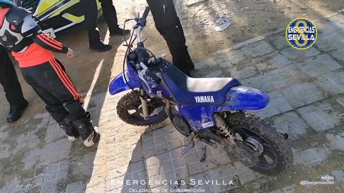 La Policía Local ha depositado la motocicleta tipo cross en dependencias municipales.