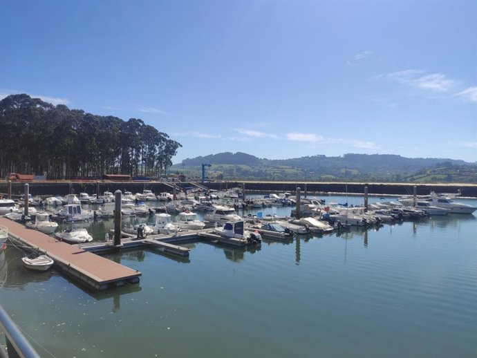 Archivo - Puerto deportivo en El Puntal (Villaviciosa)