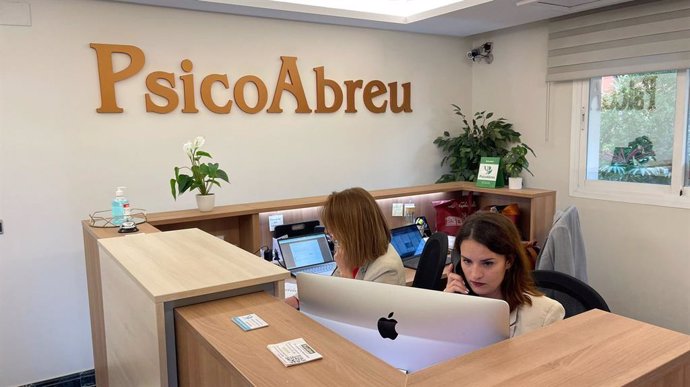 Psicólogos PsicoAbreu abre nueva clínica en Jaén.