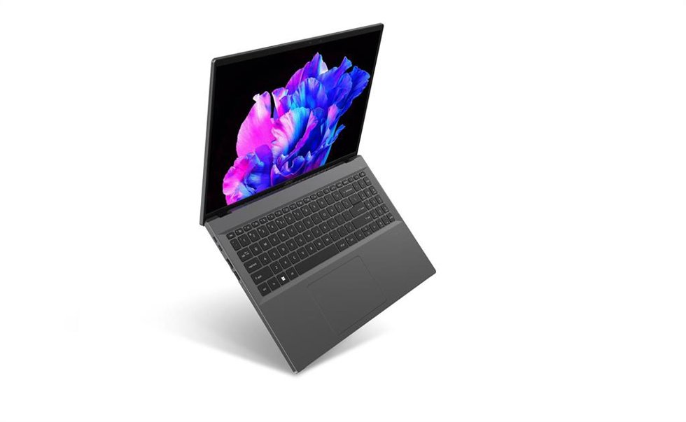 Acer Swift Go 16