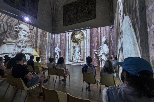 Archivo - La Catedral de Segovia recibió 413.036 visitantes en 2022, el mejor año de la serie histórica tras 2019 .