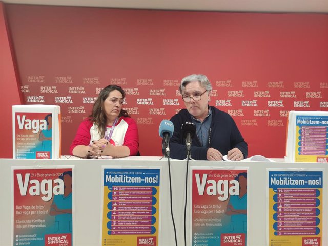 La secretària d'Organització de Federacions de Serveis Públics de la Intersindical, Monica Meroño, i el coordinador de Salut del sindicat, Nèstor Sastre