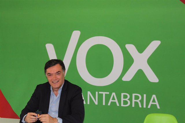 Archivo - Guillermo Pérez-Cosío, concejal de Vox de Santander