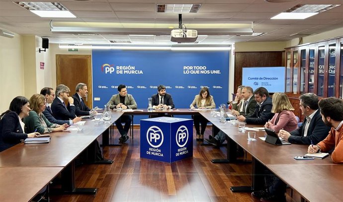 Primer Comité de Dirección del PPRM de 2023, presidido por Fernando López Miras