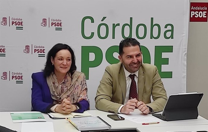 Rafi Crespín y Noel López en la sede provincial del PSOE de Córdoba.