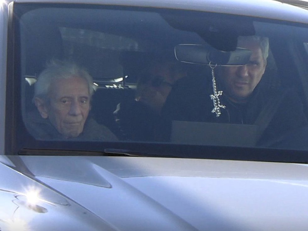 William Mebarak, padre de Shakira, ha acudido a una revisión médica en Barcelona con su hijo Tonino