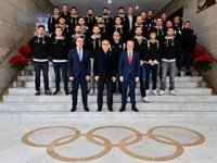 Los 'Hispanos' acuden al Mundial como "un equipo a batir" y sin obsesionarse con "el resultado"