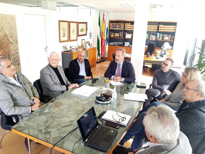 Ronda de consulta con los agentes sociales.