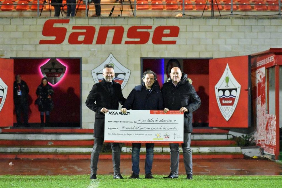 Éxito total del 'Boxing Day' en el UD Sanse contra el Rayo Majadahonda.