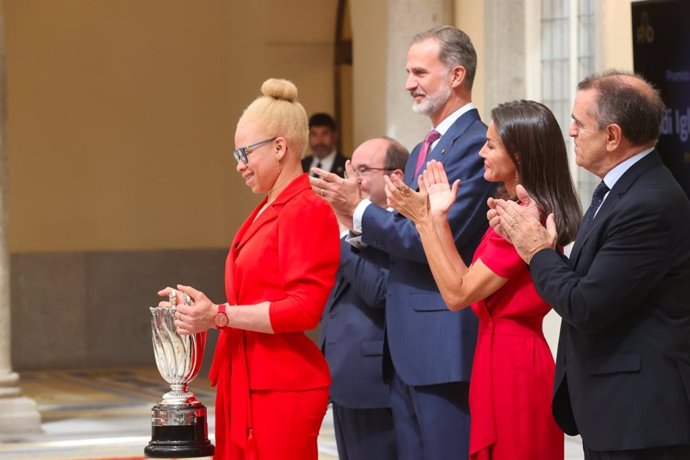 Archivo - La atleta española Adiaratou Iglesias tras recibir el Premio Rey Juan Carlos de los Premios Nacionales del Deporte 2019