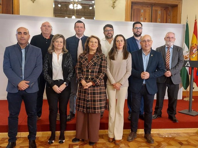 Crespo tras el acto de firma de convenios con municipios de Almería