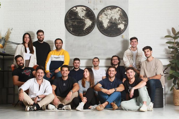 Ecommerce Business Club (EBC).