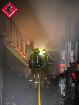 Efectivos del Consorcio Provincial de Bomberos de Alicante.