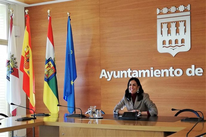 Archivo - La concejala de Economía, Hacienda, Comercio y Turismo de Logroño, Esmeralda Campos.