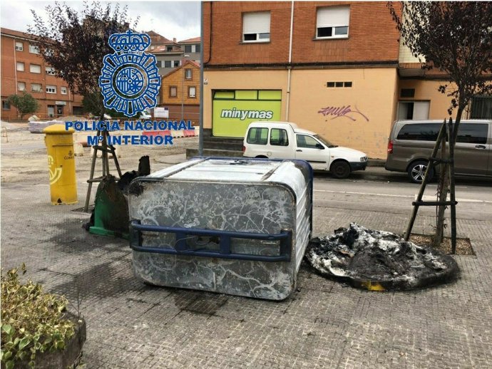 Policia Nacional Detenido Autor Quema Contenedores Lugones