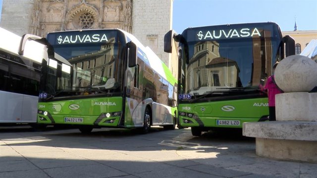 Archivo - Autobuses de Auvasa.