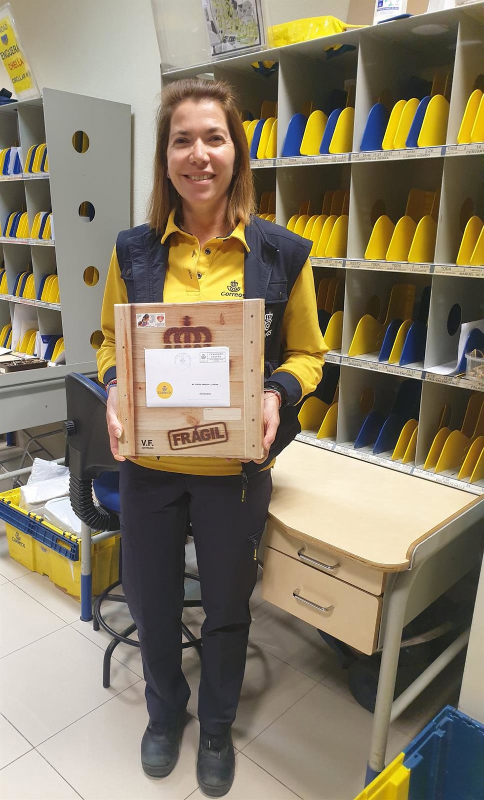 En la imagen María Teresa Sarrión, cartera rural de Enguera que ha encabezado el número de operaciones a lo largo de 2022 en la provincia.