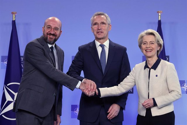 Charles Michel, Jens Stoltenberg y Ursula Von der Leyen suscriben una nueva cooperación entre la UE y la OTAN