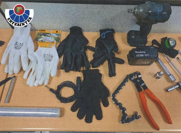 Material incautado por la Ertzaintza