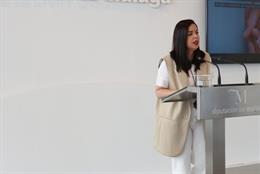 La diputada de Servicios Sociales, Lourdes Piña, ha explicado que este tipo de itinerarios de inserción que contemplan actuaciones concretas en el ámbito socioeducativo genera mejoras significativas en la situación de las familias en riesgo de exclusión.