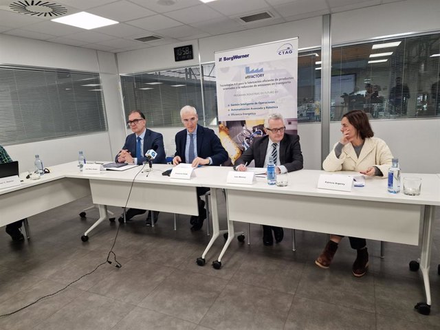 De izqueirda a derecha, José María Salazar, Francisco Conde, Luis Moreno y Patricia Argerey, en la rueda de prensa de este martes.