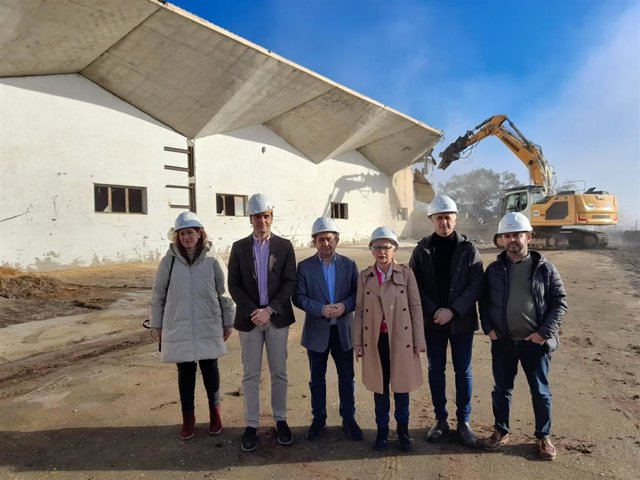 Demolición del Centro de Fomento de la Oveja Granadina