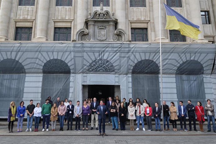 Acto de condena del Cabildo de Tenerife contra el asesinato machista de Adeje