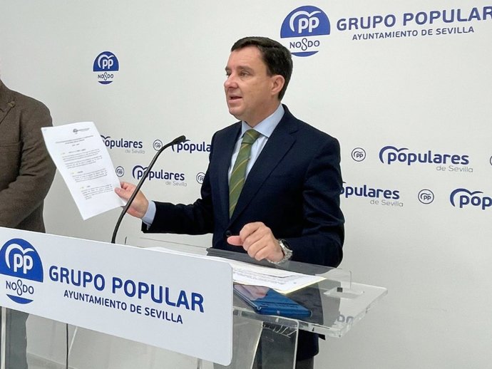 Archivo - Juan de la Rosa en rueda de prensa