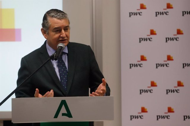 Antonio Sanz, consejero de la Presidencia de la Junta de Andalucía, en rueda de prensa