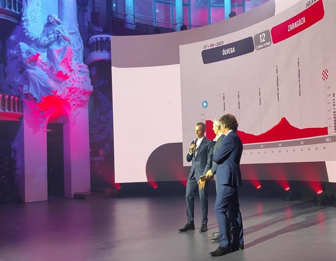 El ciclista Enric Mas (Movistar Team) en la presentación del recorrido de La Vuelta 23, en el Palau de la Música Catalana de Barcelona