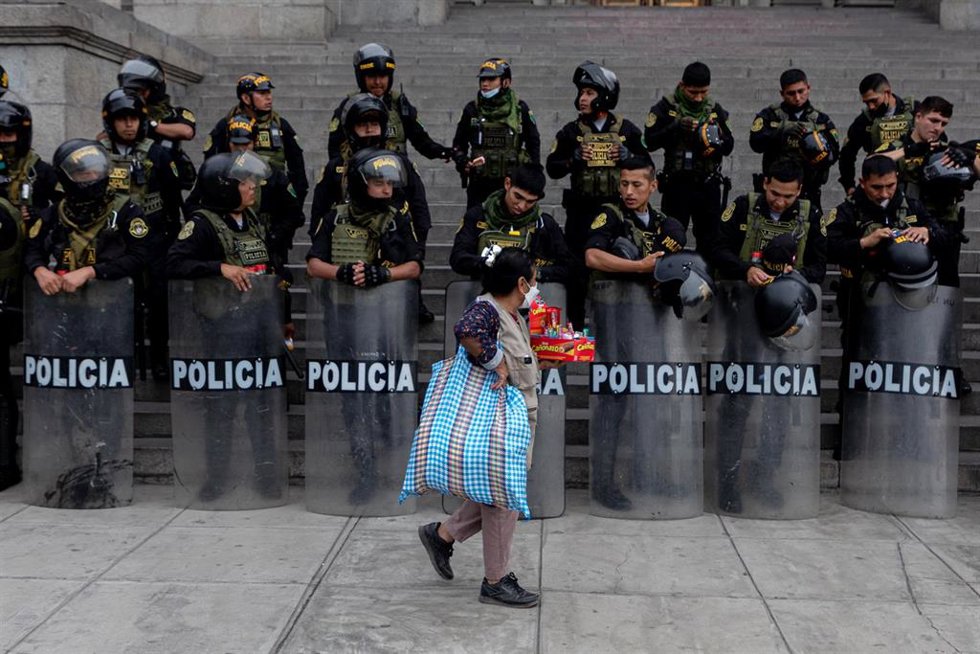 Policía en Lima, Perú