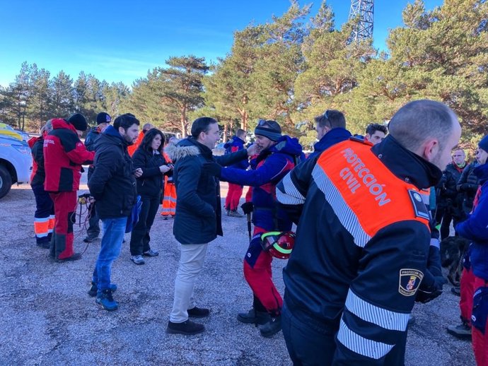 Imágenes del martes del dispositivo de búsqueda del montañero en la zona de El Calvitero (Salamanca).